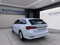 Gebraucht Skoda Octavia Style 116 PS (85 kW) 2023 Candyweiß Kombi