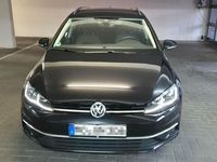 Gebraucht VW Golf VII Highline 150 PS (110 kW) 2020 Schwarz Kombi
