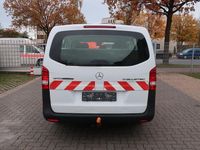 Gebraucht Mercedes Vito 114 PS (83 kW) 2016 Weiß Van