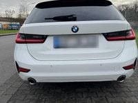 Gebraucht BMW 320 Advantage 184 PS (135 kW) 2020 Weiß Kombi