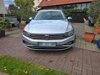 Usata VW Passat 122 CV (89 kW) 2020 Argento Station wagon