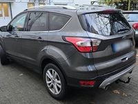 Gebraucht Ford Kuga 150 PS (110 kW) 2019 Grau SUV