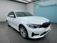Gebraucht BMW 318 Advantage 156 PS (114 kW) 2021 Weiß Limousine