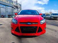 Gebraucht Ford Focus Titanium 125 PS (91 kW) 2014 Rot Limousine