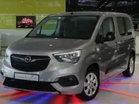 Gebraucht Opel Combo Life Elegance 131 PS (96 kW) 2022 Quartz/artense grey Van / Kleinbus
