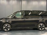 Gebraucht VW Multivan Style 150 PS (110 kW) 2024 Deep black perleffekt Van