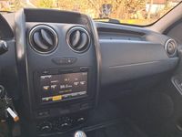 Gebraucht Dacia Duster Celebration 125 PS (91 kW) 2015 Grün SUV