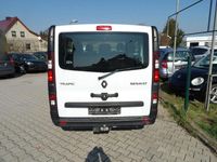 Gebraucht Renault Trafic 95 PS (69 kW) 2016 Grau Van / Kleinbus