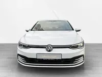 Gebraucht VW Golf VIII Life 131 PS (96 kW) 2024 Weiß Limousine