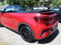 Gebraucht VW T-Roc Cabriolet R-line 150 PS (110 kW) 2023 Kings red schwarz (metallic) Cabrio