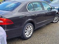 Gebraucht Skoda Superb 105 PS (77 kW) 2013 Braun Limousine