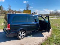 Gebraucht Mercedes V220 Edition 163 PS (119 kW) 2019 Blau Van / Kleinbus