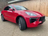 Gebraucht Porsche Macan Turbo 441 PS (324 kW) 2021 Karminrot SUV