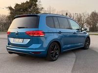 Gebraucht VW Touran Highline 150 PS (110 kW) 2016 Blau Van / Kleinbus