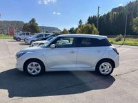 Neu Suzuki Swift Comfort 83 PS (61 kW) 2025 Pure white pearl metallic Kleinwagen