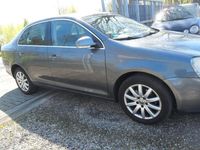 Gebraucht VW Jetta Comfortline 122 PS (89 kW) 2009 Grau Limousine