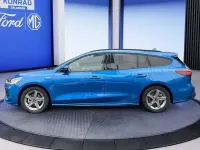 Gebraucht Ford Focus ST-Line 125 PS (91 kW) 2024 Blau Limousine