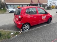 Gebraucht Hyundai i10 90 PS (66 kW) 2012 Rot Kleinwagen