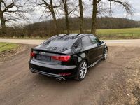 Gebraucht Audi S3 Ambiente 300 PS (220 kW) 2015 Schwarz Limousine