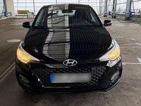 Gebraucht Hyundai i20 Edition 84 PS (61 kW) 2019 Schwarz Kleinwagen