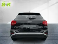 Gebraucht Audi Q2 S-Line 150 PS (110 kW) 2025 Mythosschwarz metallic, mythosschwarz metallic (schwarz) SUV
