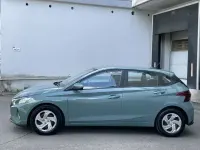 Gebraucht Hyundai i20 Select 84 PS (61 kW) 2023 Grün Kleinwagen