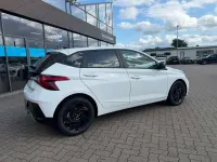 Neu Hyundai i20 Blackline 90 PS (66 kW) 2026 Weiß Kleinwagen