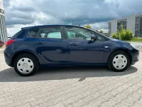 Brugt Opel Astra 101 HK (74 kW) 2011 Blå Hatchback