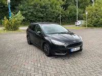 Gebraucht Ford Focus 95 PS (69 kW) 2016 Schwarz Kombi