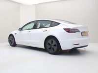 Gebraucht Tesla Model 3 Standard Range 225 kW (306 PS) 2021 Weiß Limousine