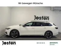 Neu Skoda Superb SportLine 204 PS (150 kW) 2026 Kristallweiß uni Kombi