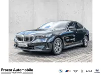 Gebraucht BMW 520 Sport Line 197 PS (144 kW) 2024 Schwarz Limousine