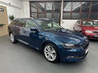 Gebraucht Skoda Superb Style 190 PS (139 kW) 2016 Blau Kombi