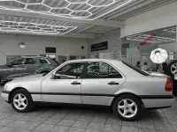 Gebraucht Mercedes C200 136 PS (100 kW) 1995 Brillantsilber  metallic Limousine