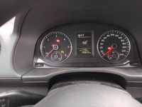 Gebraucht VW Caddy 75 PS (55 kW) 2011 Weiß Van / Kleinbus