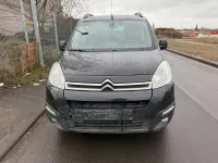 Gebraucht Citroën Berlingo SELECTION 99 PS (72 kW) 2016 Schwarz Van / Kleinbus