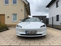 Gebraucht Tesla Model 3 Standard Range 208 kW (283 PS) 2024 Weiß Limousine