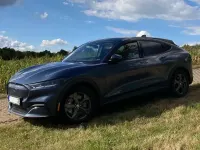 Usata Ford Mustang Mach-E 197 kW (269 CV) 2021 Blu SUV