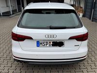 Gebraucht Audi A4 Sport 190 PS (139 kW) 2017 Weiß Kombi