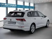 Gebraucht VW Golf VIII Life 150 PS (110 kW) 2024 Weiß Kombi