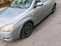 Gebraucht Opel Insignia 60 PS (44 kW) 2005 Silber Kleinwagen