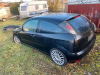 Gebraucht Ford Focus ST 173 PS (127 kW) 2002 Schwarz Kleinwagen