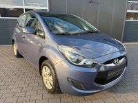 Gebraucht Hyundai ix20 92 PS (67 kW) 2013 Blau Kleinwagen