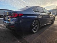 Gebraucht BMW M550 Sport Line 530 PS (389 kW) 2022 Blau (metallic) Limousine