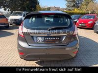 Gebraucht Ford Fiesta Titanium 82 PS (60 kW) 2016 Grau Kleinwagen