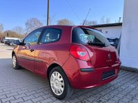 Gebraucht Renault Clio III Expression 75 PS (55 kW) 2005 Rot Kleinwagen