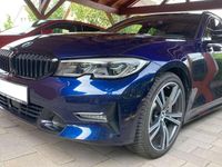 Gebraucht BMW 330 Sport Line 265 PS (194 kW) 2020 Blau Kombi