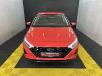 Gebraucht Hyundai i20 101 PS (74 kW) 2021 Rot Kleinwagen