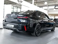 Gebraucht BMW 740 M Sport 286 PS (210 kW) 2025 Schwarz Limousine