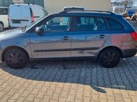 Gebraucht Skoda Fabia Ambition 86 PS (63 kW) 2012 Grau Kombi